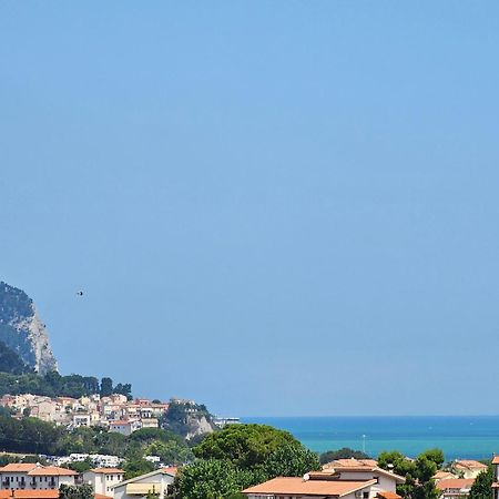 Bed and Breakfast Voglia D'Amare Numana Esterno foto
